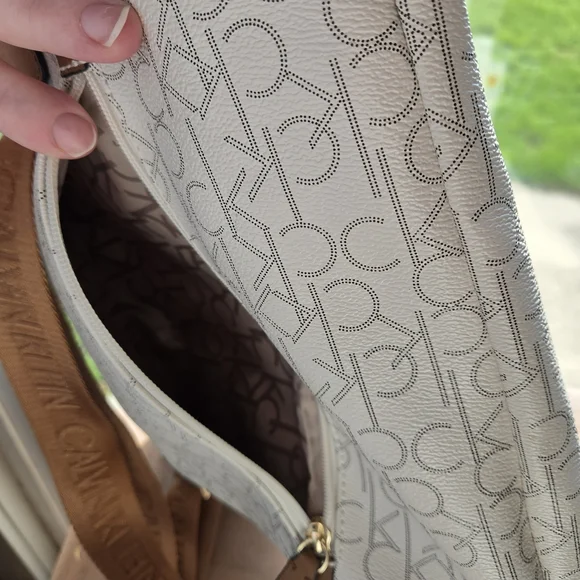 Calvin Klein Hudson Cargo Signature BackPack NWOT - Picture 3 of 9